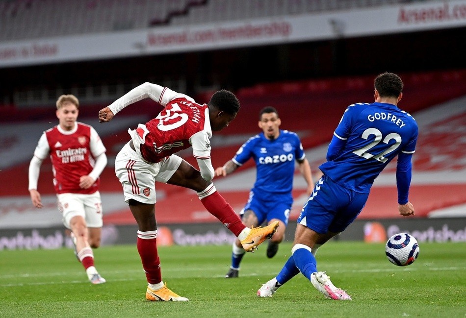 里昂碾压阿森纳，阿拉巴打破历史纪录