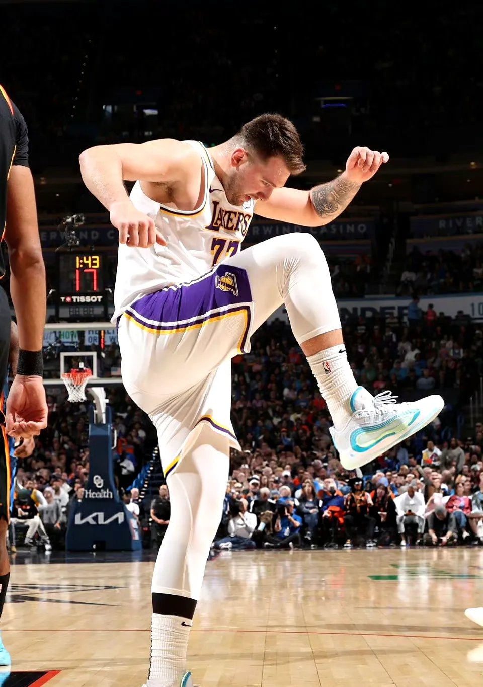 关于湖人B队翻盘快船，凯尔·库兹马制霸全场的信息