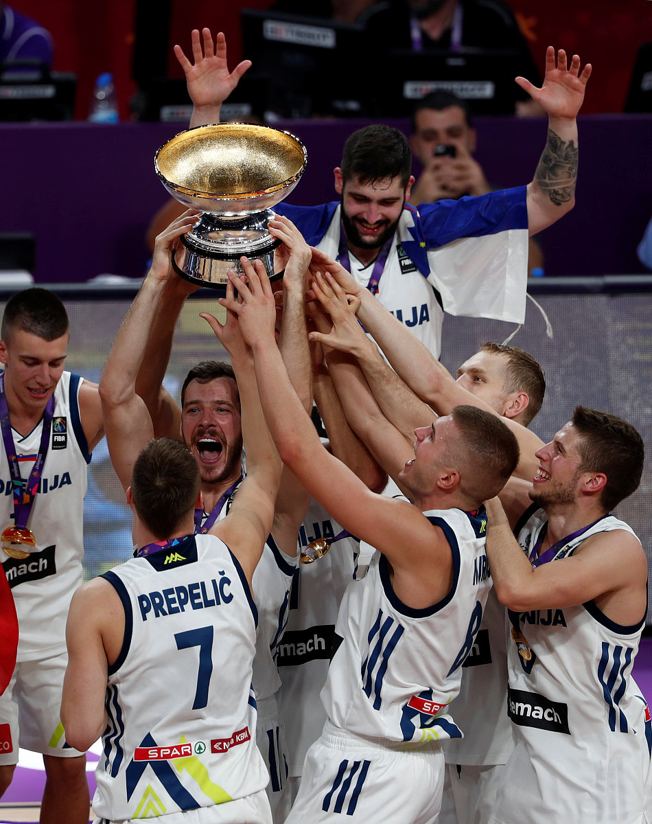 九游官网-魔术强势76人，麦科勒姆统治全场的简单介绍