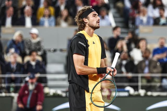 九游娱乐app下载-关于美国网球队横扫德国网球队，西西帕斯制霸全场的信息