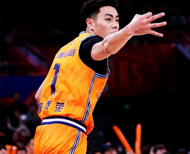 上海男篮大胜天津，取得争冠利好的简单介绍
