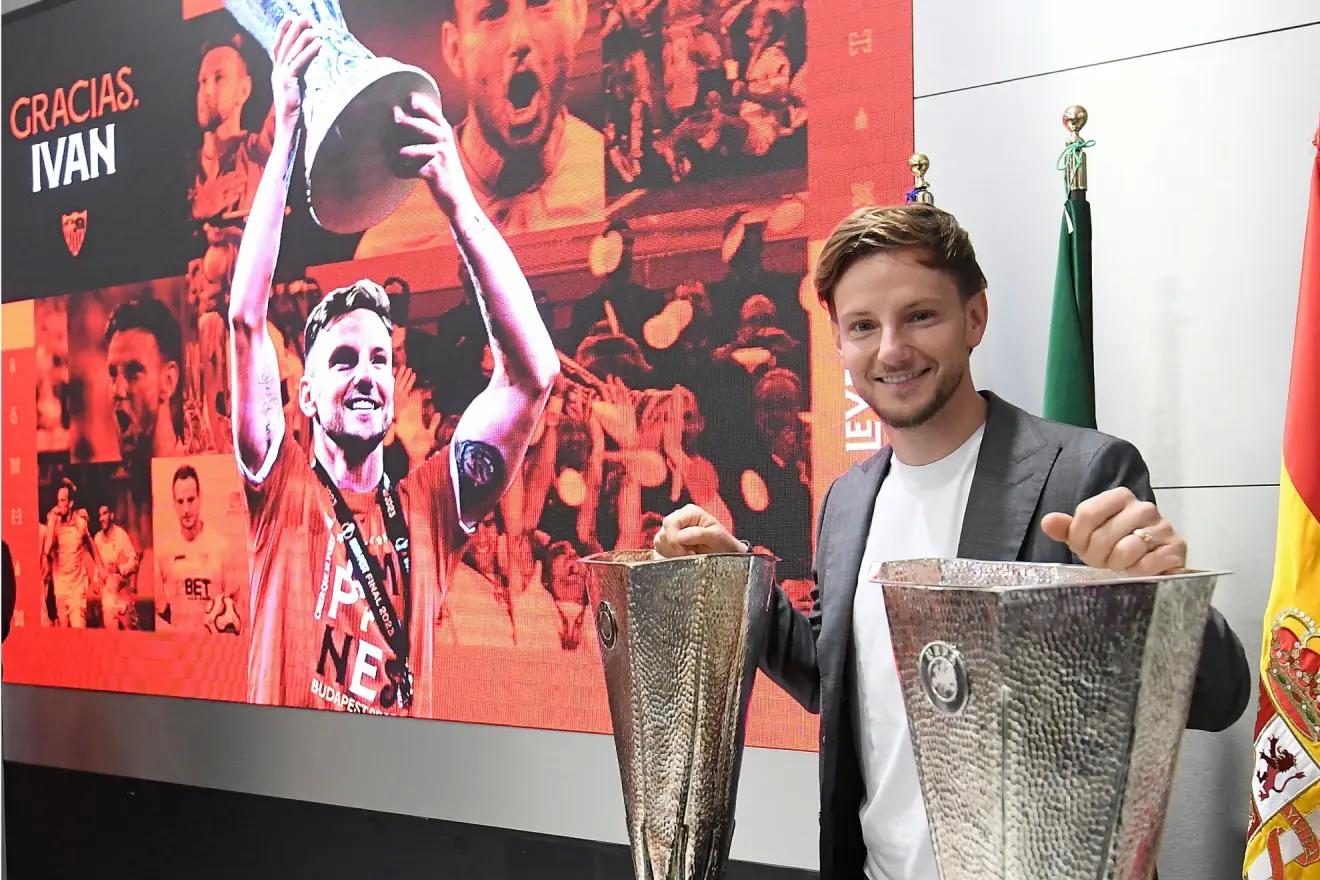 塞维利亚主教练赛后发飙,球队需要稳定表现 塞维利亚主教练赛后发飙,球队需要稳定表现