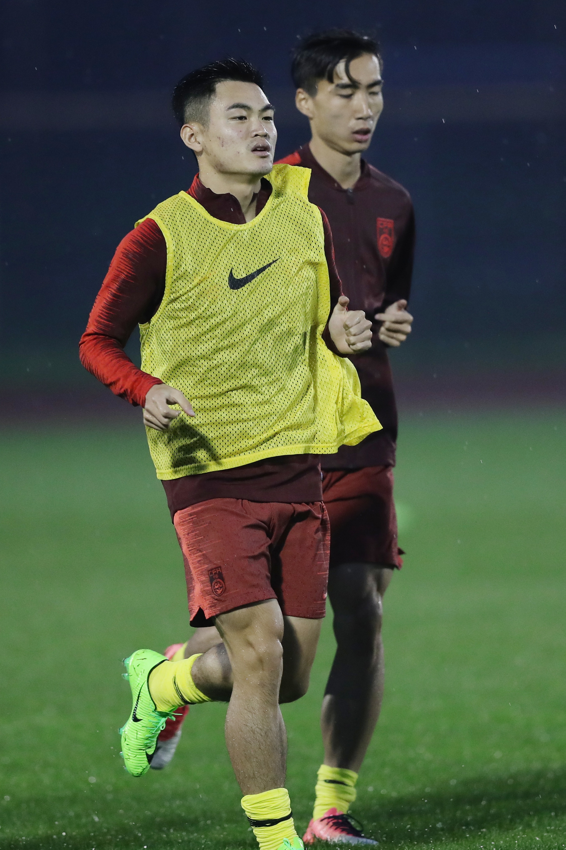 九游体育APP下载-南京女子足球精英赛在雨中激烈展开的简单介绍