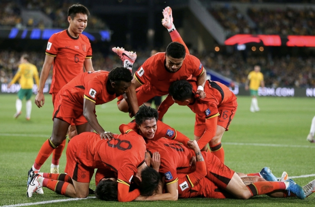 知名球队连胜多场比赛，冲刺高峰