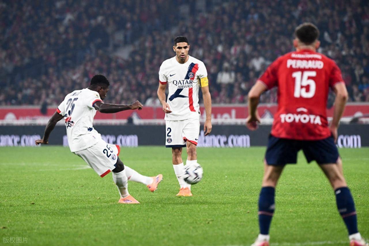 包含第戎客场不敌斯特拉斯堡，遭遇失利的词条