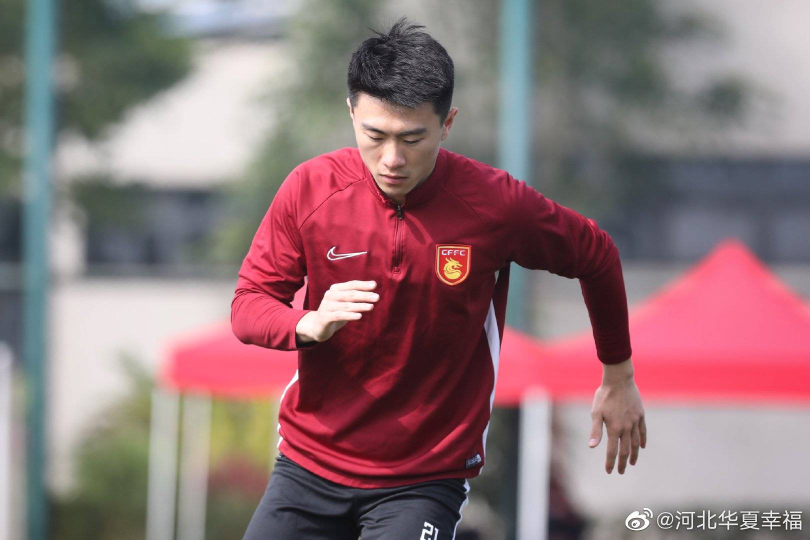 九游娱乐app下载-河北华夏幸福主场逼平上海海港，稳定积分势头的简单介绍