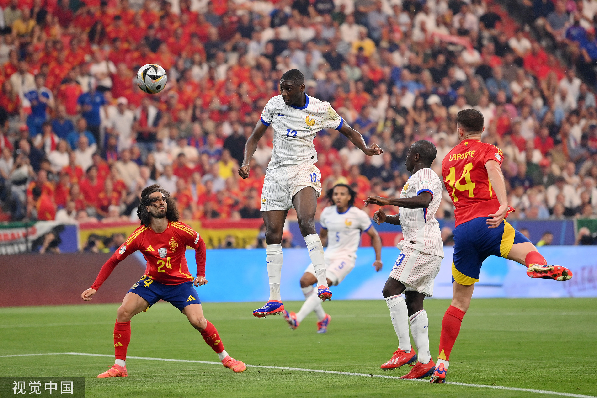 欧洲杯资格赛激烈角逐，谁能称霸？