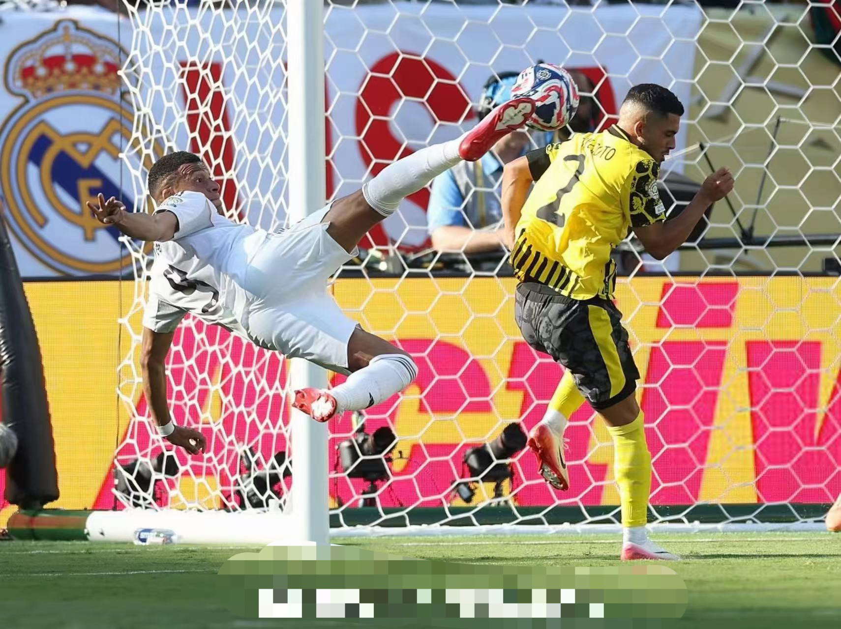 德国逆转那不勒斯,姆巴佩完成帽子戏法 德国逆转那不勒斯,姆巴佩完成帽子戏法