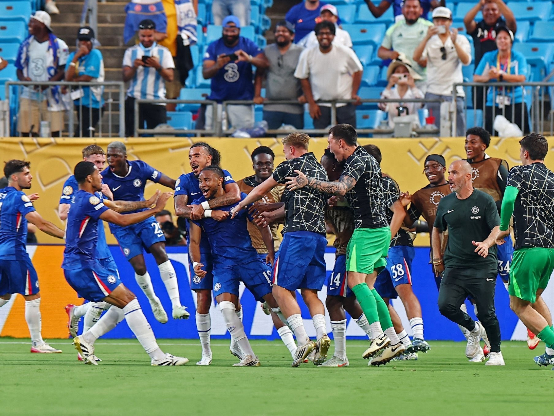 包含奥地利队逆转法国队，波尔惊艳四座的词条