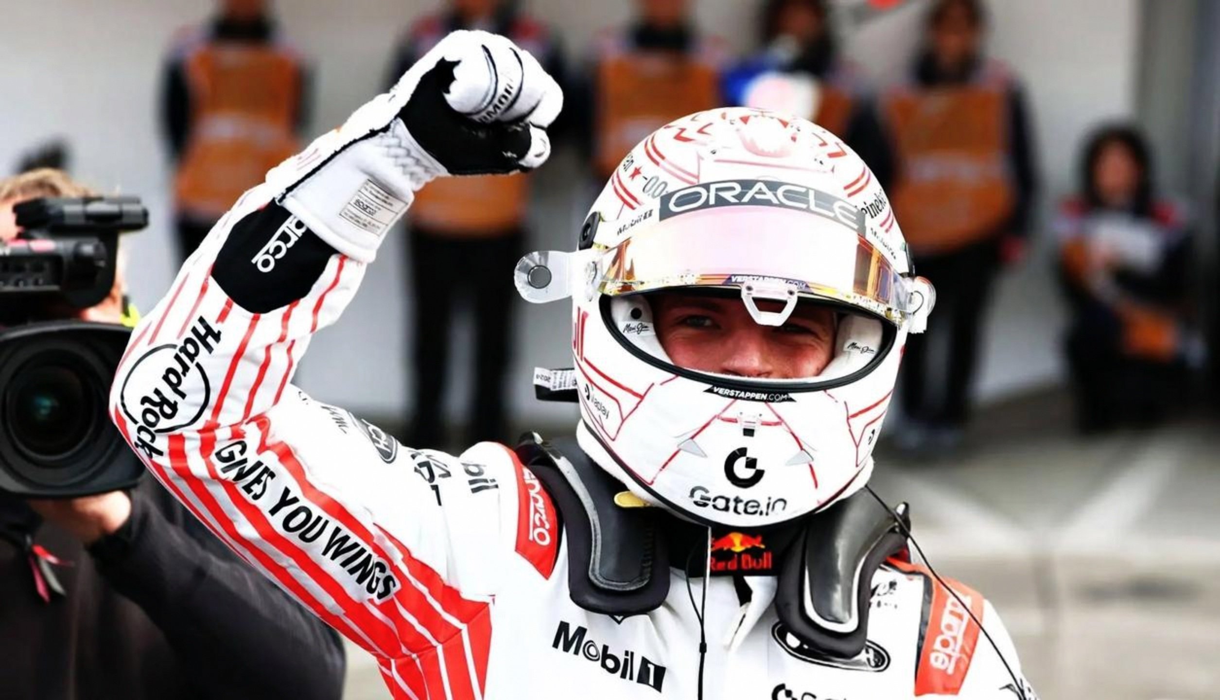 红牛车队横扫梅赛德斯，佩雷兹惊艳四座的简单介绍