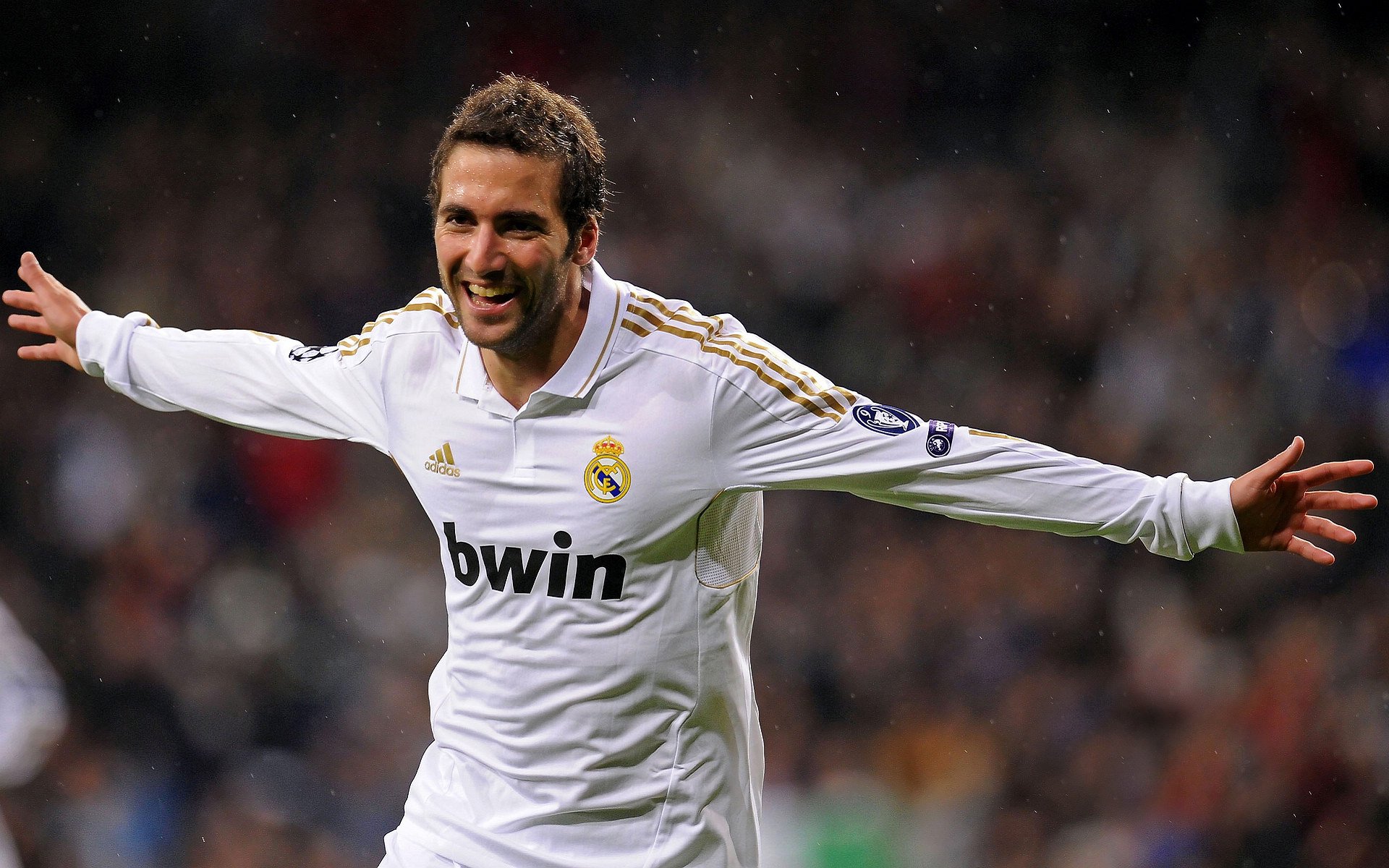 九游体育APP下载-卡塞米罗爆发！几内亚决胜局绝境逆转，埃及法老神话终被打破